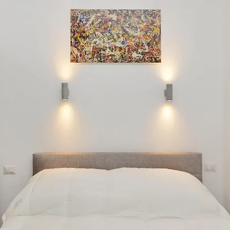 Suity I Cozy Barberini 아파트 *