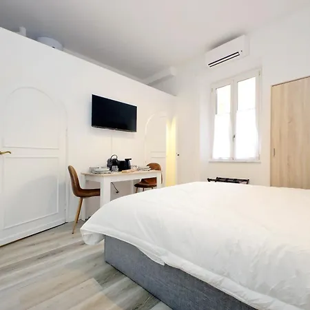 Suity I Cozy Barberini Daire *