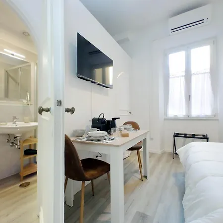 Suity I Cozy Barberini * روما